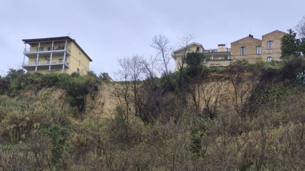 Vasto: il costone di via San Michele interessato dai due smottamenti