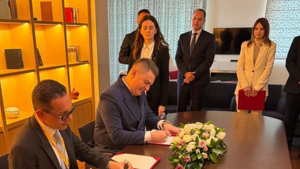 La firma dell'accordo tra il gruppo Toto ed il Montenegro