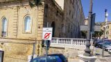 Vasto: via porta Palazzo con una segnaletica inappropriata
