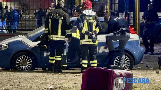 La guerriglia al termine della gara tra Pescara e Spezia