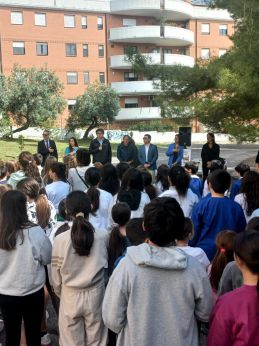Scuola Martella: l'incontro dei pubblici amministratori con gli alunni