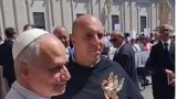 Papa Leone XIV° con la reliquia del Beato Angelo da Furci
