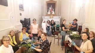 Preparazione dell'infiorata del Corpus Domini