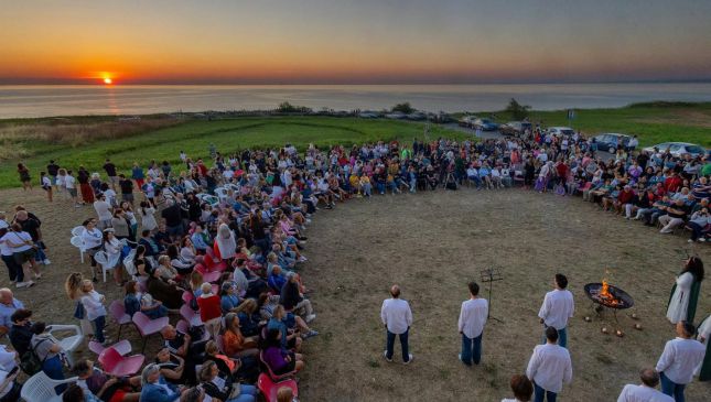 Celebrazione del Solstizio d'Estate a Punta Penna