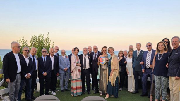 Lions Club Vasto Host
