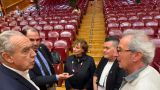 Giovanni Legnini con alcuni Sindaci
