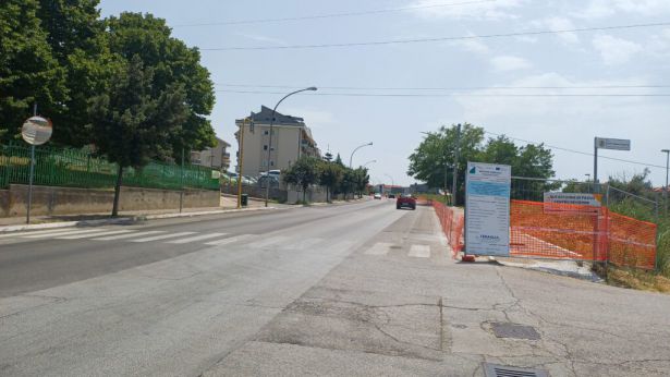 Vasto: costruzione di un marciapiede a bordo strada Circonvallazione Histoniense