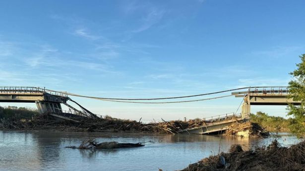 Il ponte sul Fiume Trigno crollato lo scorso 2 aprile