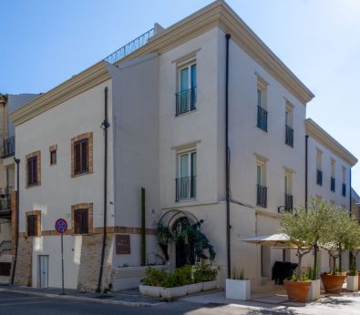 Palazzo Partenope