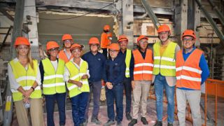 La visita al forno della Pilkington di San Salvo
