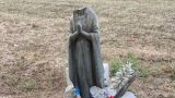 La statua della Madonna decapitata