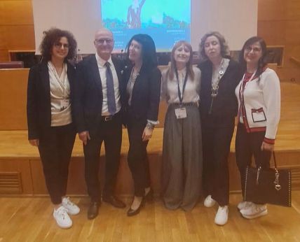 Al centro il Direttore Cipollone con la delegazione dell'Associazione