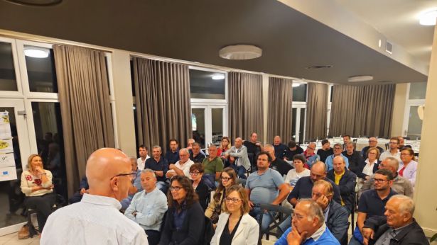 Mozzagrogna: riunione dei frantoiani