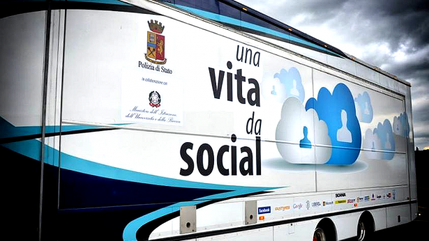 Una vita da social