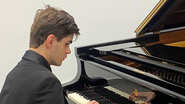 Emanuele Santoro