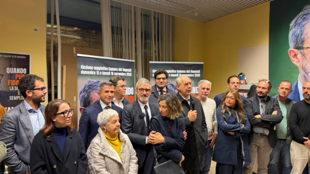 Chieti: inaugurazione sede elettorale di Luciano D'Amico